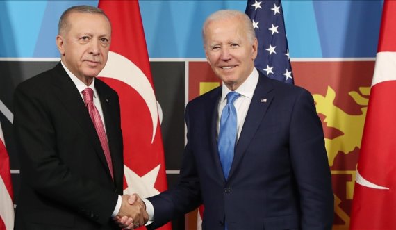 Ja pse Erdogan irritohet me Biden