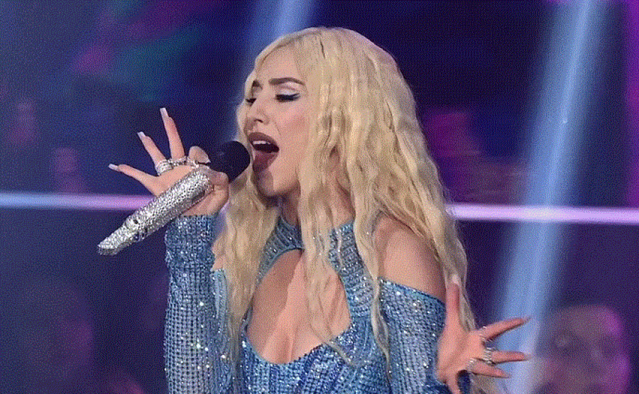 Ava Max: Sapo kuptova që kam lindur në Francë!