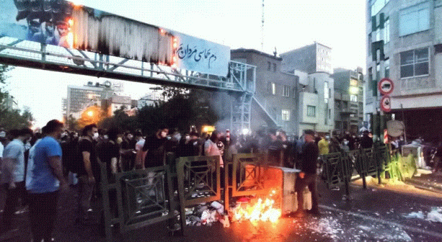 Protesta në Iran pasi Gjykata dënon personin e parë me vdekje për shkak të trazirave