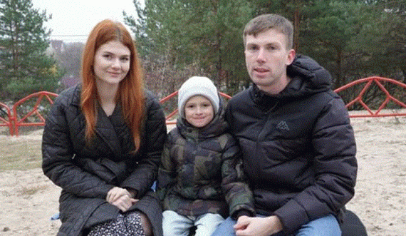 Djali jetim nga Ukraina gjen shpresë me një familje të re