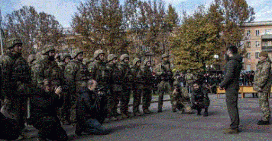 Ukraina zgjat ligjin ushtarak me tre muaj