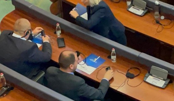 Lista Srpska  në Kuvendin e Kosovës: I morëm mandatet që të mos i lëmë Kurtin dhe Rada Trajkoviqin të vendosin për jetët tona