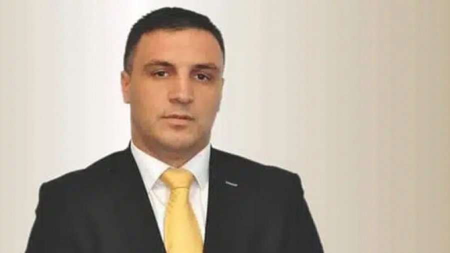 Rashiqit i largohet një deputet: Do të përfaqësoj interesat e serbëve nga Kosova dhe do të ndjek politikën e Serbisë