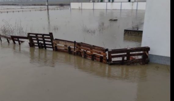Vërshime në disa zona në Drenas, kërkohet kujdes i shtuar
