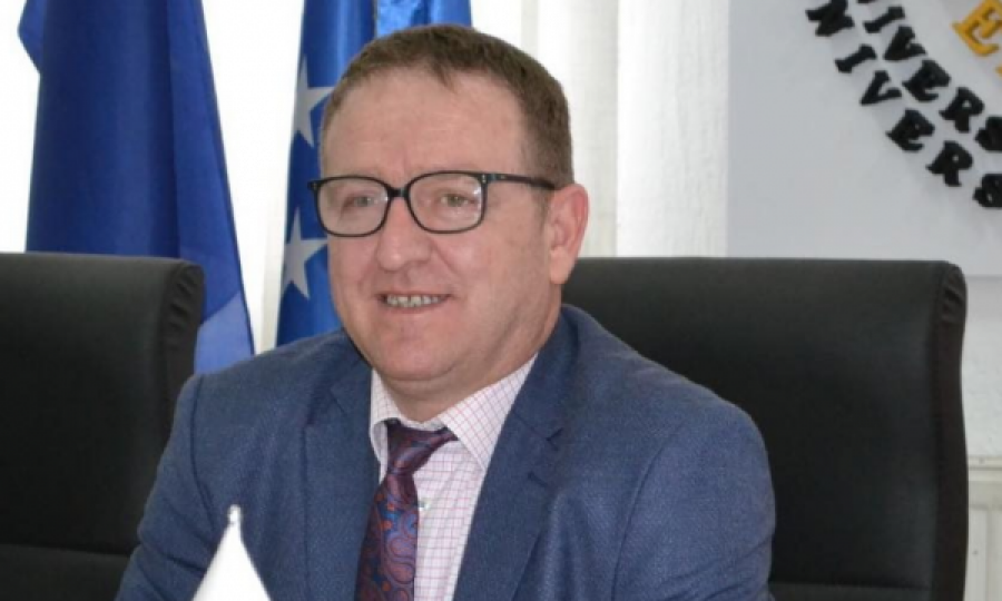 Shkarkohet nga detyra rektori i Universitetit të Gjakovës, Artan Nimani