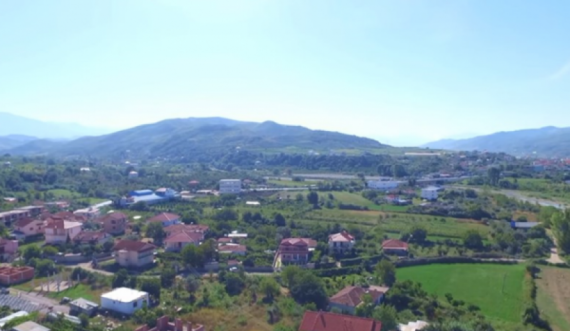 Interesante: Ja pse në këtë fshat shqiptar, asnjë nga banorët nuk ka dokument pronësie