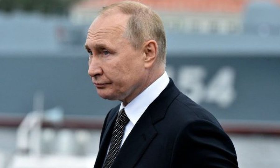Nëse Vladimir Putin  e humb pushtetin, ksperti i njohur  paralajmëron  situatë të rrezikshme 