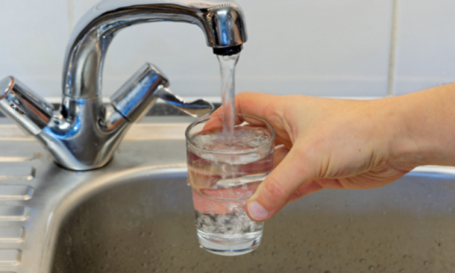 Ministria e Shëndetësisë njofton se situata e ujit të pijshëm është stabilizuar