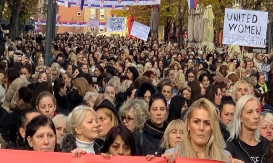 Gratë serbe në veri protestojnë kundër vendimeve të fundit të Qeverisë së Kosovës