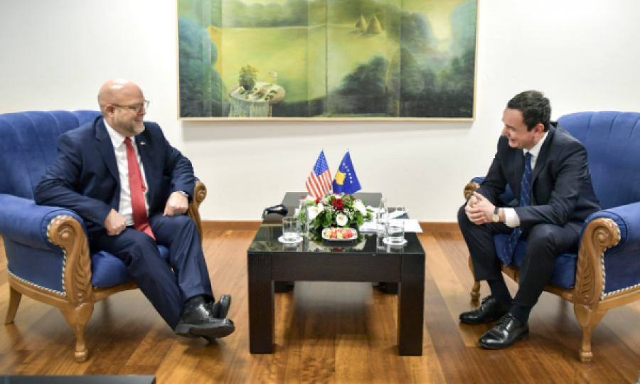 Kurti: Falënderues ndaj ambasadorit Hovenier për rolin, mbështetjen dhe dedikimin e tij