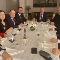 Krerët e dy vendeve bëhen bashkë edhe për drekë në Vlorë