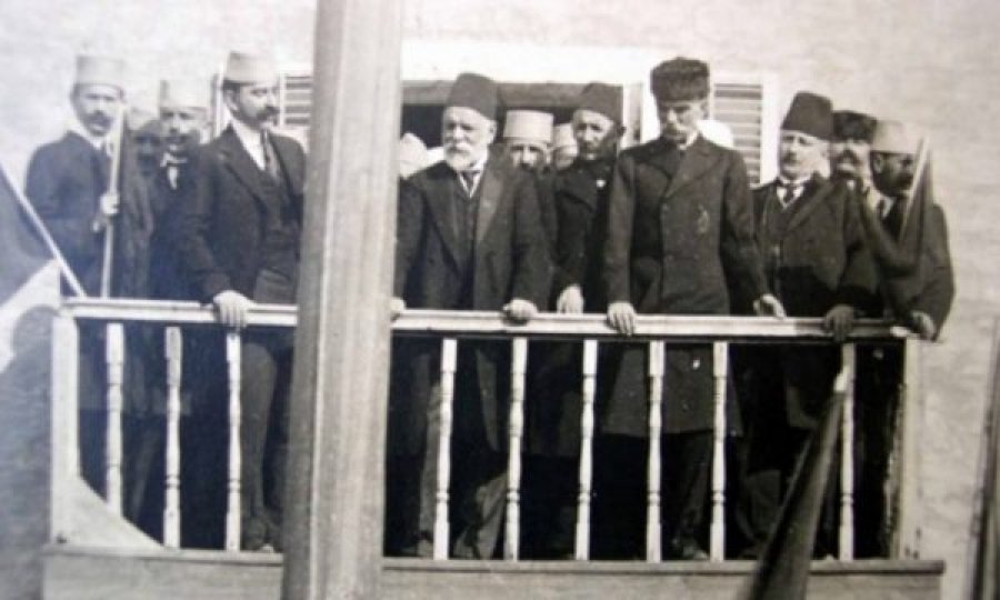 Fjalimi origjinal i Ismail Qemalit me 1912!