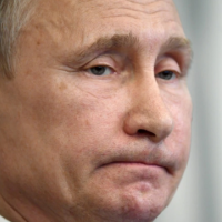 Putin viziton urën e Krimesë me Mercedes