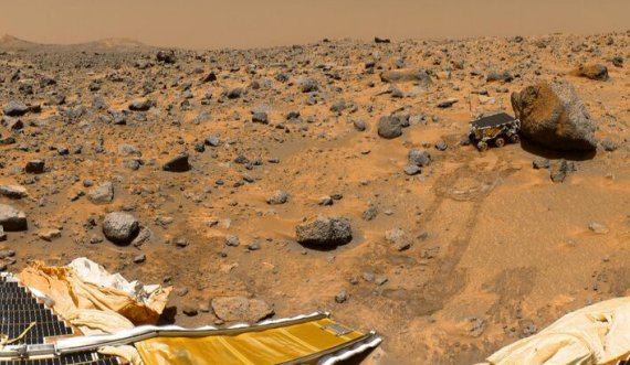 Ka “ujë të lëngshëm” nën Mars, kanë sugjeruar prova të reja.
