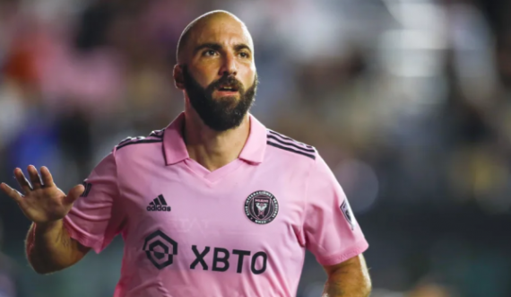 Higuain do të pensionohet 