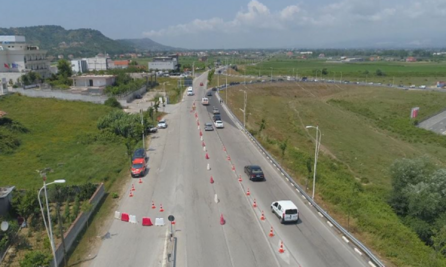 Del fotoja e vëllezërve Beqiraj, si ndodhi përplasja dhe rrëmbimi i njërit prej tyre në autostradë