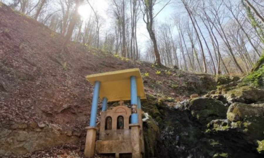 Misteri i Manastirit që ndodhet nëe Serbi: Thonë se pirja e këtij uji, shëron edhe sëmundjet më të rënda!