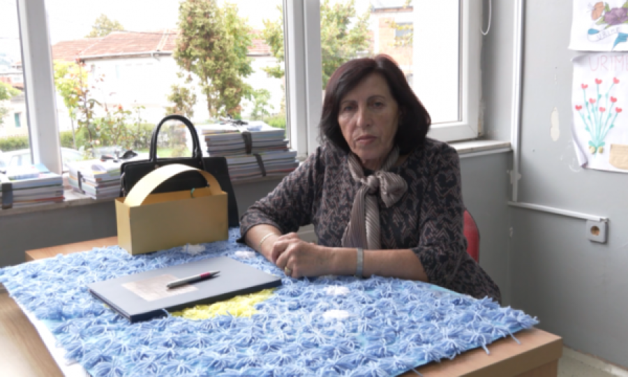 Mësuesja që i dha arsimit 33 vite të jetës nuk e di si do të paguajë kredinë