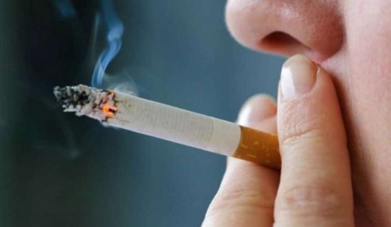 Duhanpirësit e kanabisit kanë më shumë gjasa të zhvillojnë emfizemë sesa duhanpirësit e cigareve