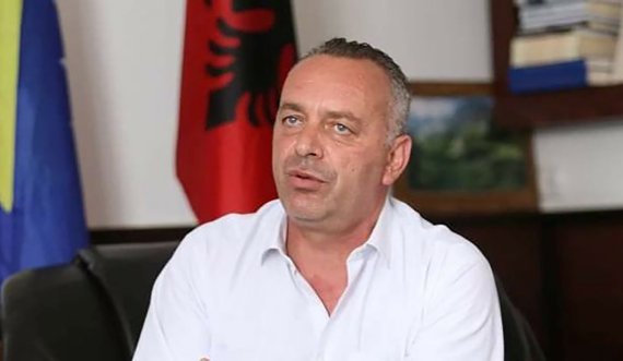 A i proceduan pagat komunat – vjen reagimi i parë nga kryetari i Deçanit: Nagavci ia huqi