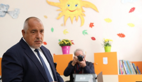 Borissov në kërkim të koalicionit, heq dorë nga posti i kryeministrit