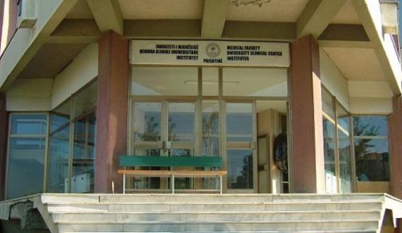 ShSKUK: Orari i menaxhmentit të fakultetit të mjekësisë s’është konform me rregulloren e UP-së