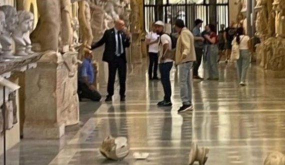 Donte të takonte Papën, turisti amerikan thyen skulpturat në Vatikan