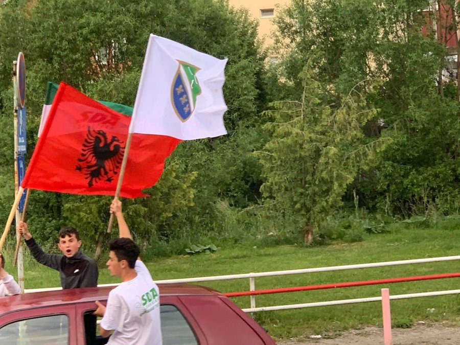 Numri i shqiptarëve në Kosovën Lindore  (Luginën e Preshevës) dhe i shqiptarëve të muslimanizuar në Sanxhak po rrezikohet seriozisht, do të del i përgjysmuar!