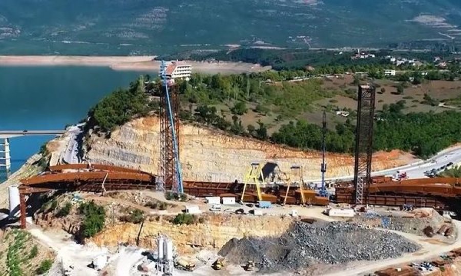E mahnitshme: Kjo është ura e re, nëpër të cilën do kalojnë kosovarët që vizitojnë Shqipërinë