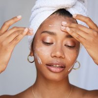 Suplementet e lëkurës: ja si kujdeseni për bukurinë nga brenda