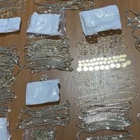 Dogana konfiskon rreth 2.5 kilogram ari në Pejë