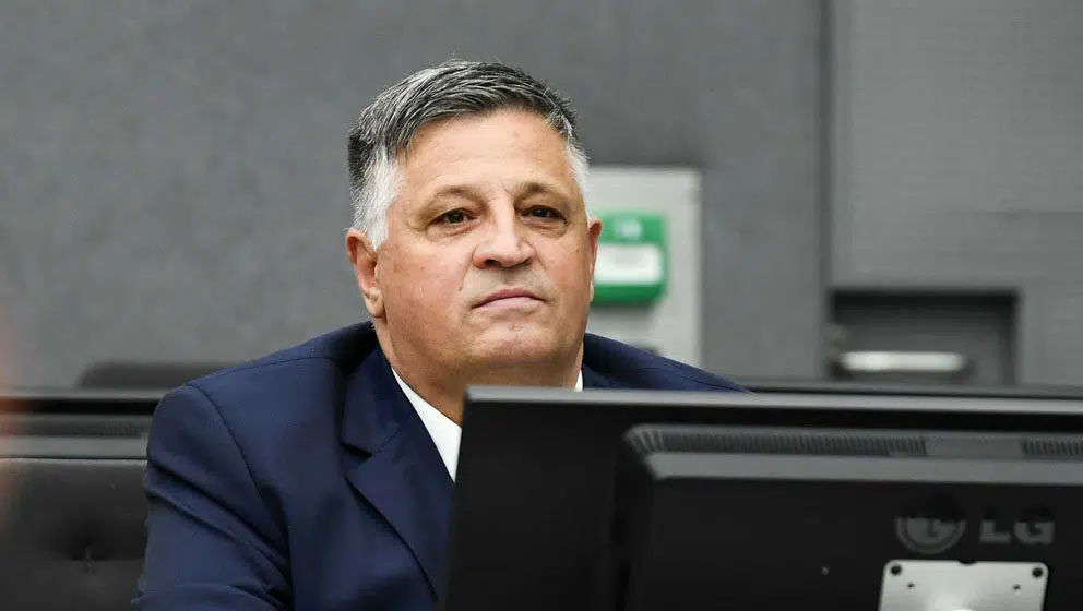 Mbrojtja e Haradinajt kërkon leje për të shtuar një pikë në apelin e saj lidhur me dështimin e prokurorisë për të respektuar Rregullën 103 gjatë gjykimit