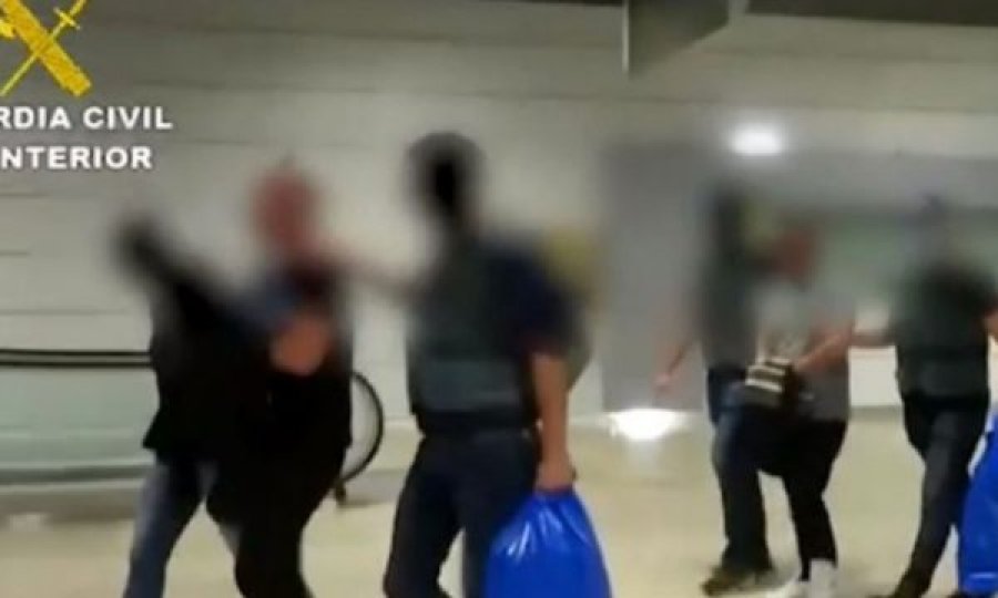 Shkatërrohet banda shqiptare në Spanjë, transportonin edhe të miturit drejt Anglisë
