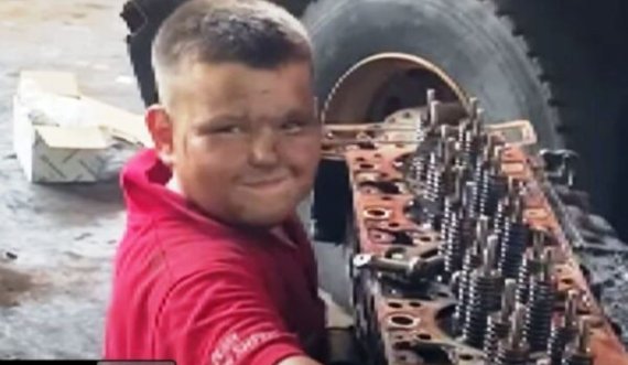 Njihuni me mekanikun 8-vjeçar shqiptar që riparon kamionët e rëndë