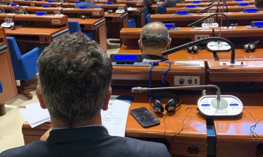 Kosova për herë të parë ulet dhe e ka të drejtën e fjalës në sallën plenare të KE-së