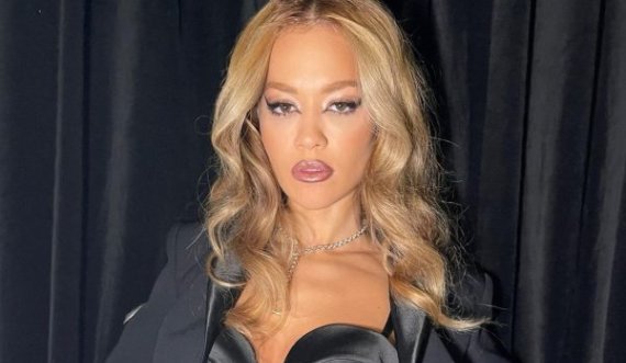 Rita Ora vjen me poza tejet joshëse