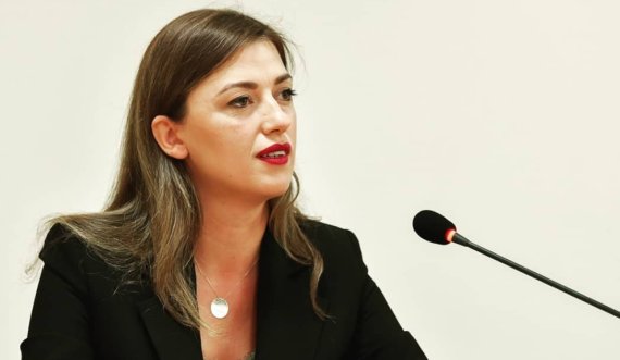 Albulena Haxhiu njofton se hapen 50 vende të lira të punës vetëm për gratë