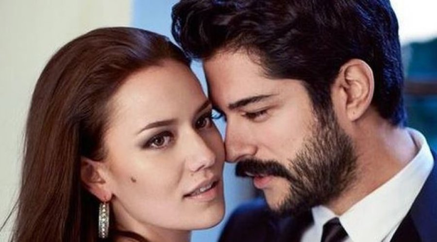 Burak Ozçivit dhe Fahriye Evcen prindër për herë të dytë