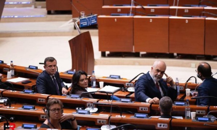“Ju erdhi si rrufe në kokë” Rama reagon pasi deputetët në Strasbourg anuluan darkën me të