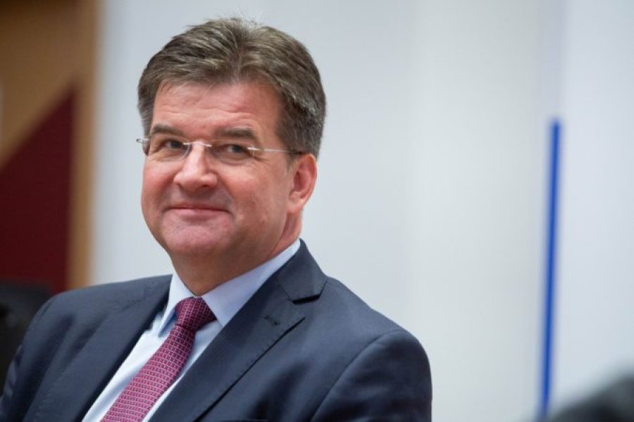 Lajcak në Prishtinë: Licenca e Elektroseverit në rrezik