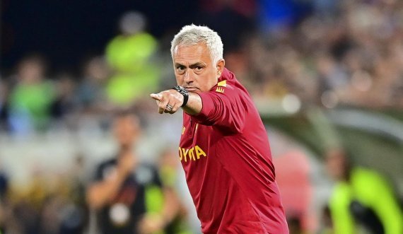 Mourinho ironizon me Juventusin dhe Barcelonën: Peshkaqenët e dështuar të Ligës së Kampionëve po vijnë në Ligën e Evropës