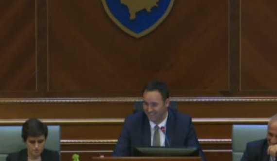 “Produkte origjinuese”, Konjufca kritikon përkthimin: Nuk di kush ka qenë kaq kreativ