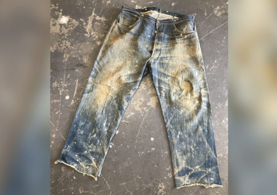 Shiten për 87 mijë dollarë xhinset Levi’s të shekullit të XIX të gjetura në një minierë të braktisur