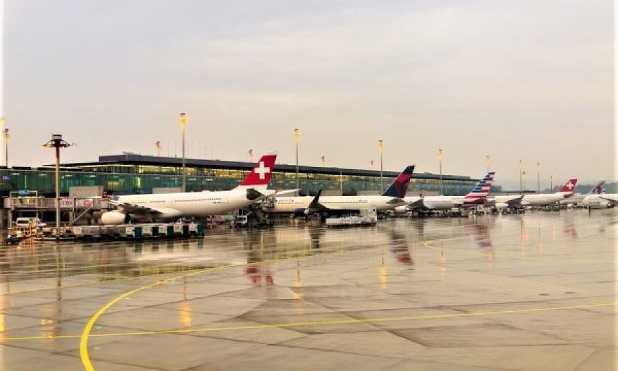 Këtë që ka bërë ky shqiptar në aeroportin e Cyrihut, mund ta keni parë vetëm në filma