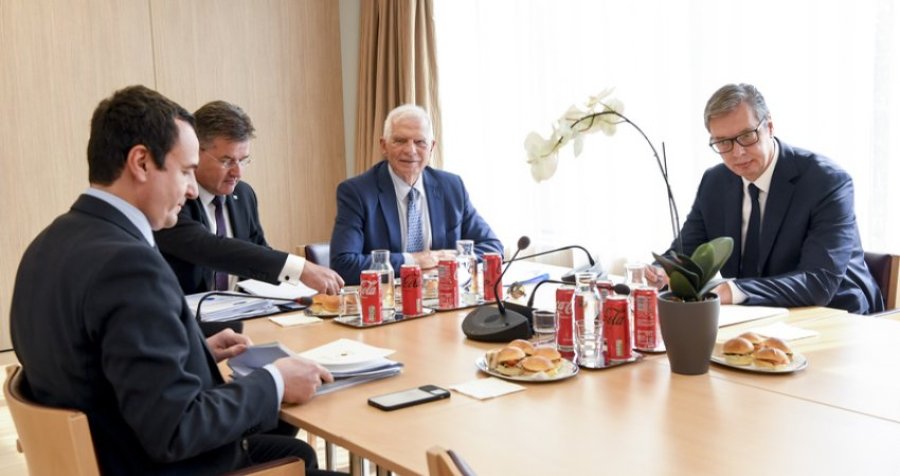 Borrell i pakënaqur pas takimit Kurti - Vuçiq: Nga kriza në krizë