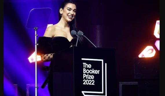 Dua Lipa në Booker Prize, përmend luftën e Kosovës për njohje