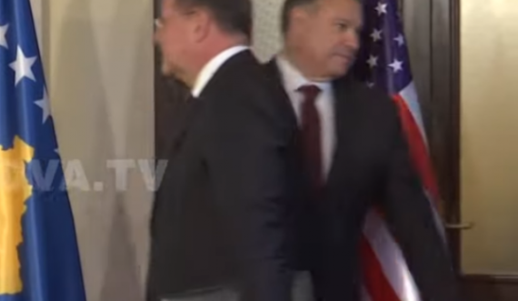 Vizita e korrikut në Prishtinë, ngatërresa që i ndodhi Escbarit në Presidencë