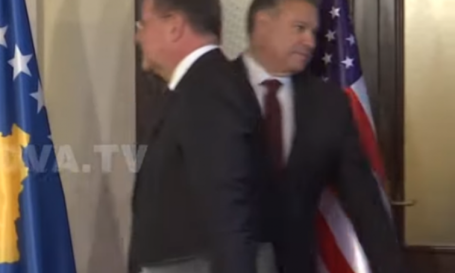 Vizita e korrikut në Prishtinë, ngatërresa që i ndodhi Escbarit në Presidencë