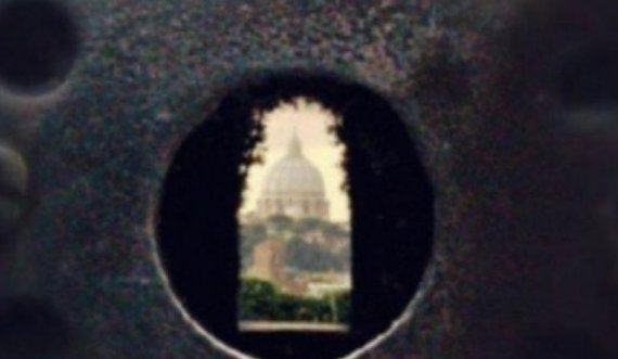 Çfarë fshihet poshtë themeleve të Vatikanit?