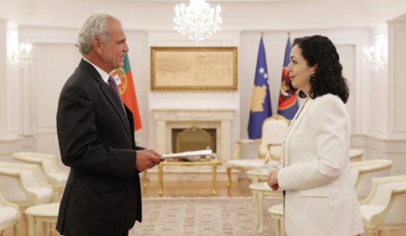 Osmani pranon letrat kredenciale nga ambasadori i ri portugez